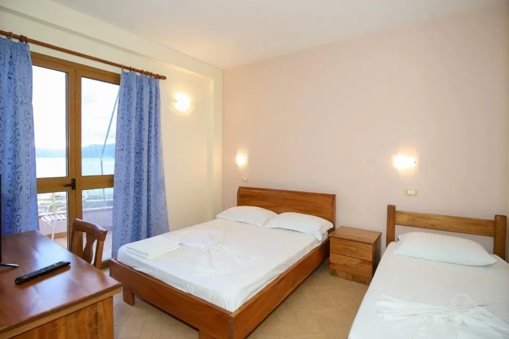 Jerolda - 16 - STD TRPL SV 3.jpg